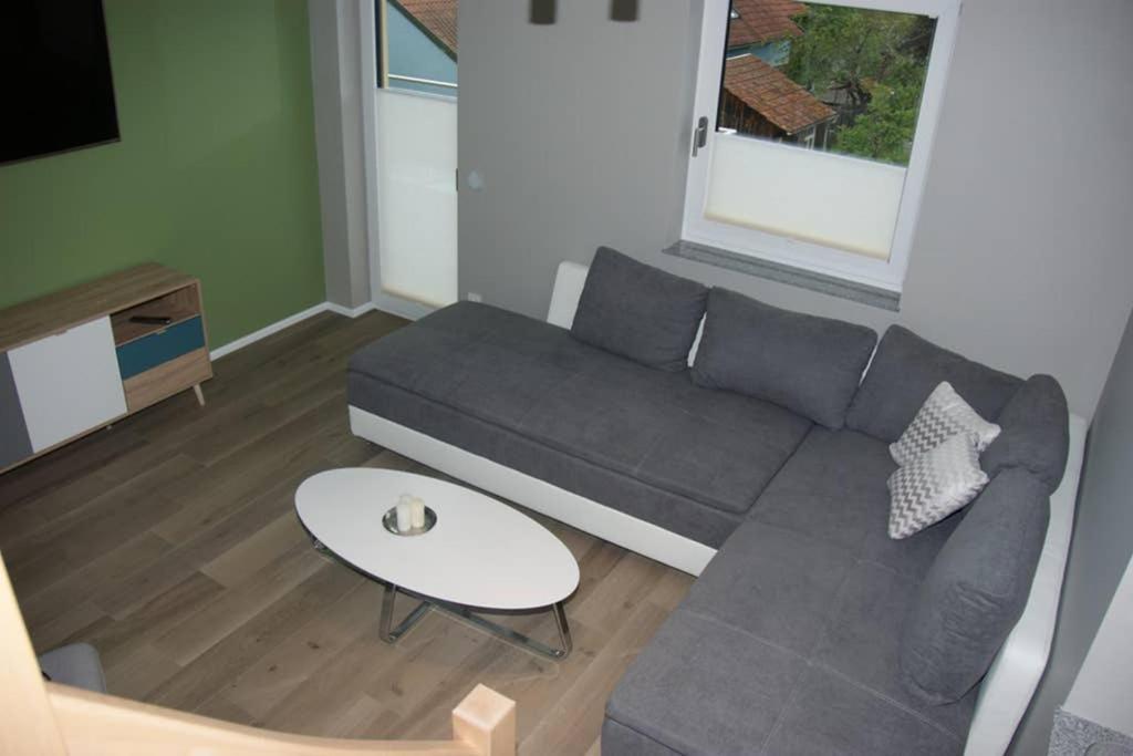 Ferienwohnung 'Burgblick' เวิร์ทไฮม์ ภายนอก รูปภาพ
