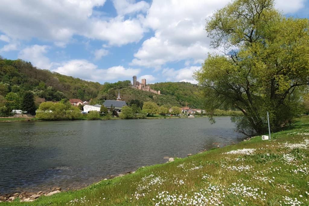 Ferienwohnung 'Burgblick' เวิร์ทไฮม์ ภายนอก รูปภาพ